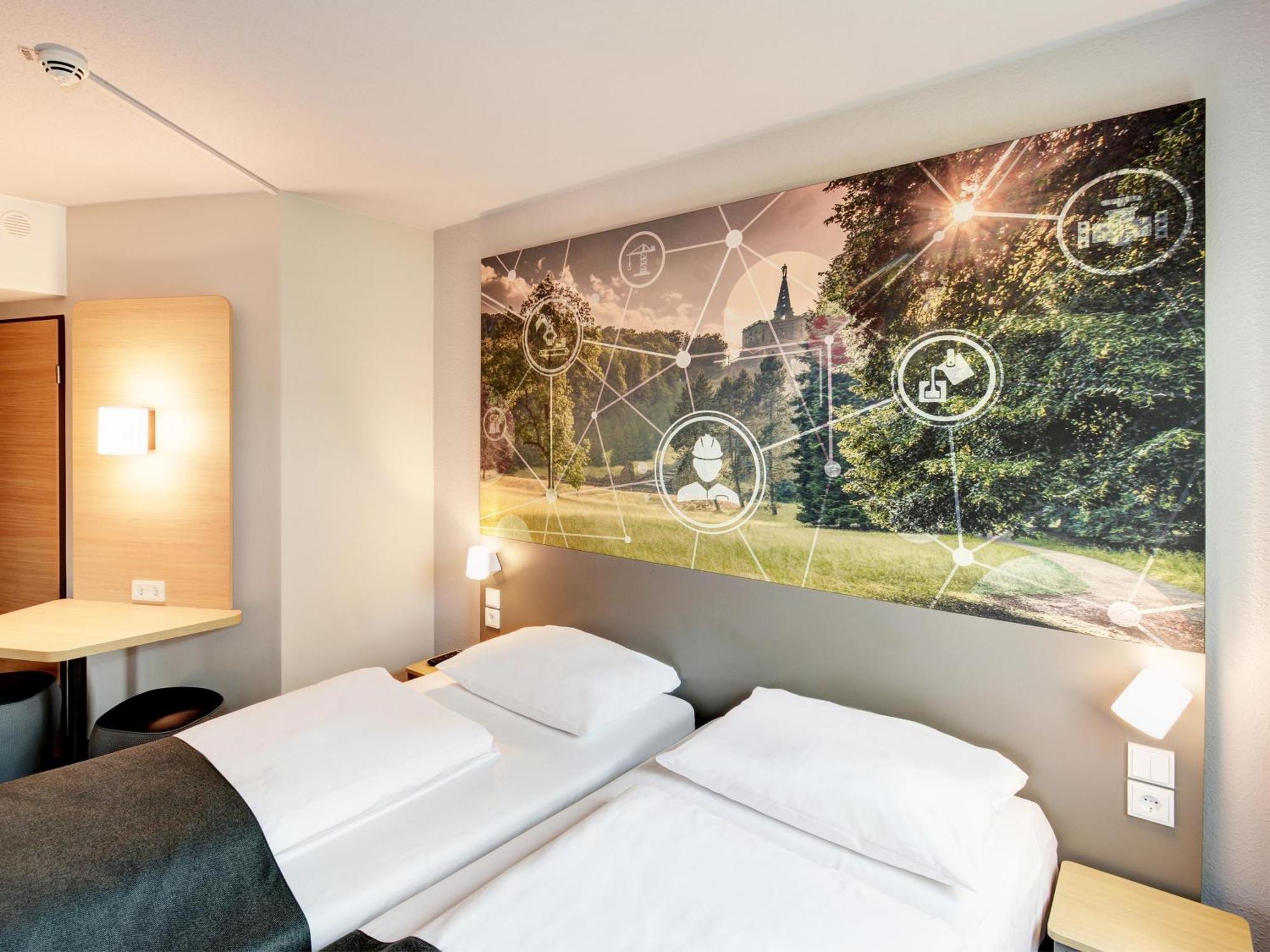 B&B Hotel Kassel-Industriepark Экстерьер фото